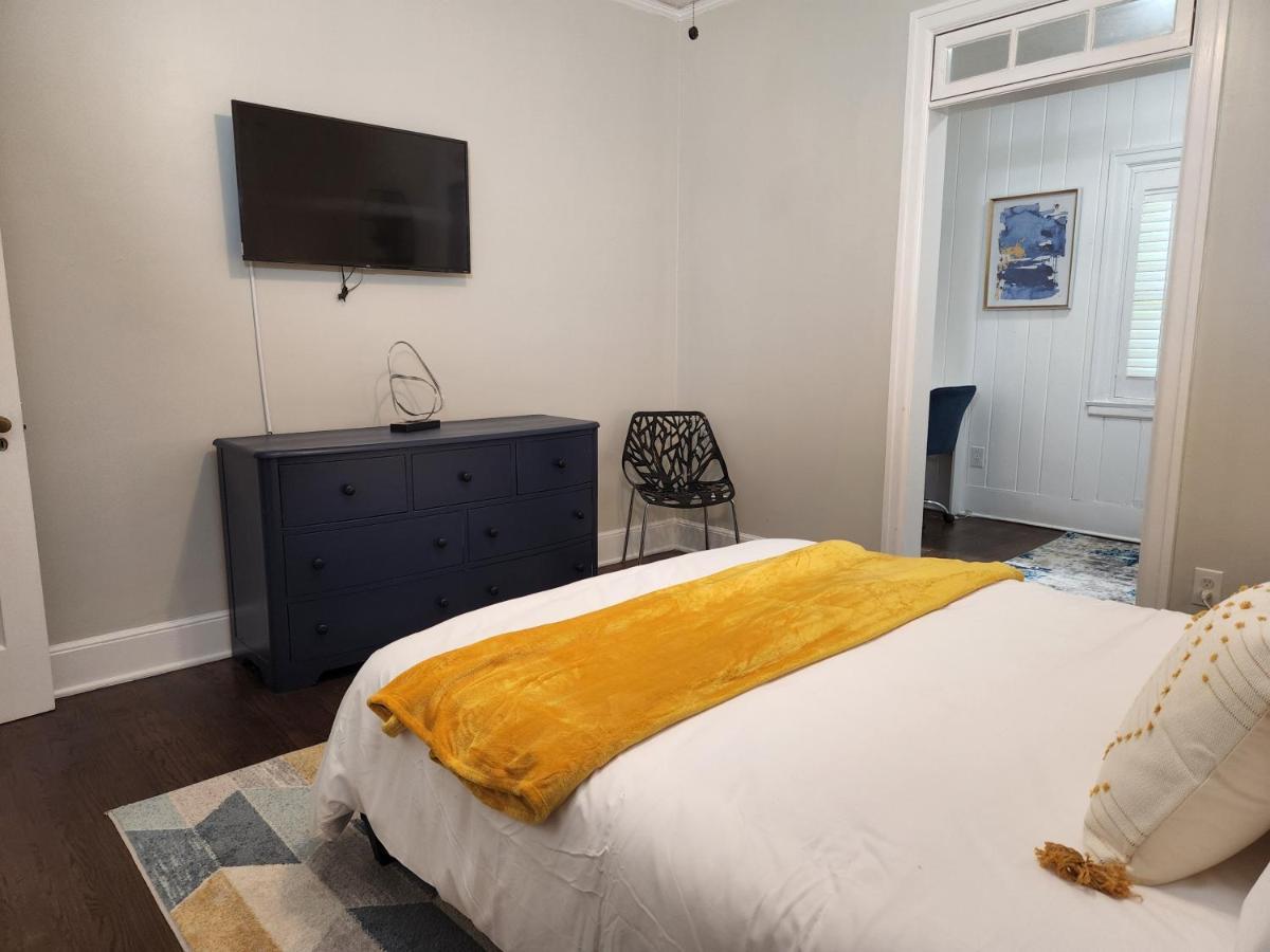Spacious Centrally Located 3 Bed 2 Bath - Sleeps 8 Montgomery Bagian luar foto