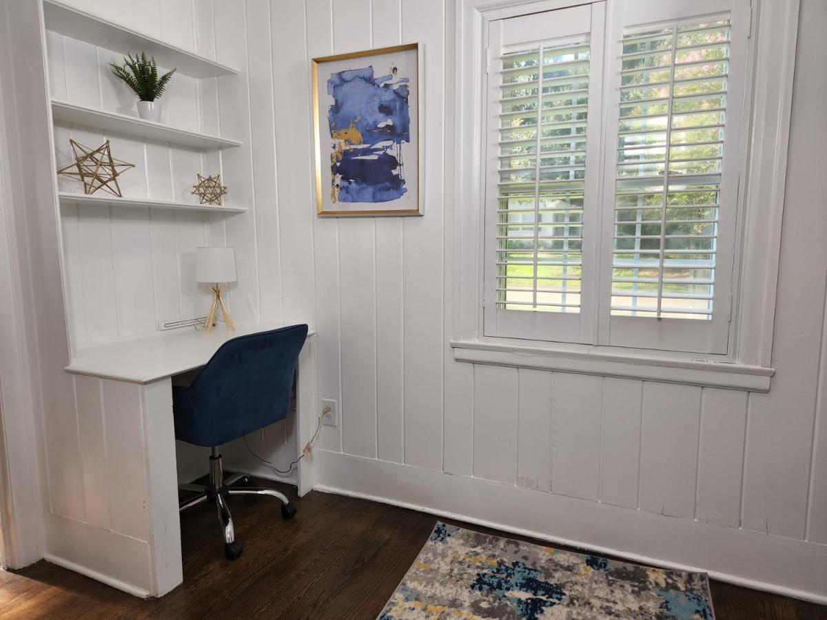 Spacious Centrally Located 3 Bed 2 Bath - Sleeps 8 Montgomery Bagian luar foto